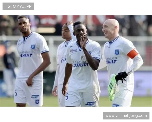 “欧塞尔0-1不敌朗斯，保级路遭遇五场不胜”